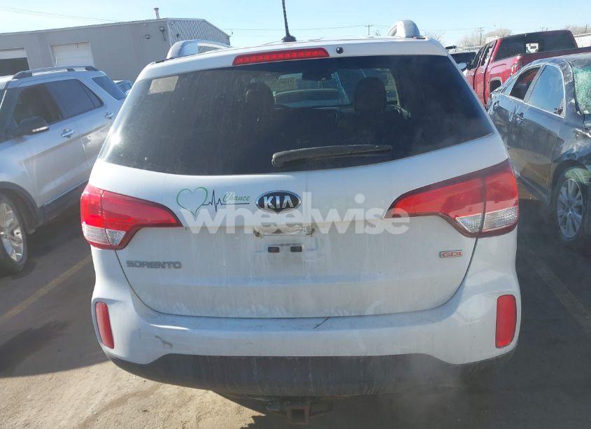 Photo 16 of 2015 Kia Sorento LX V6 (VIN 5XYKTDA74FG553417)