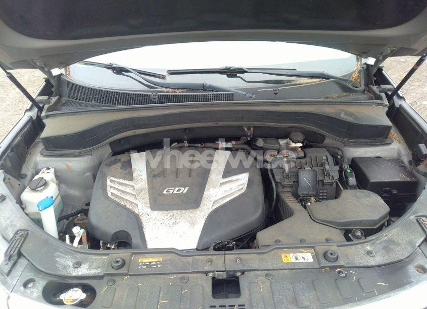 Photo 10 of 2015 Kia Sorento LX V6 (VIN 5XYKTDA75FG592534)