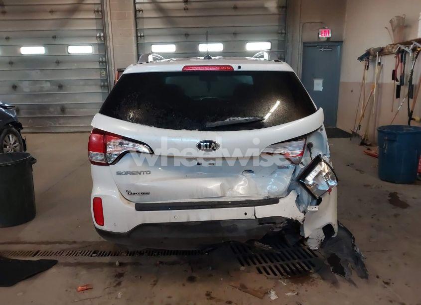 Photo 16 of 2015 Kia Sorento LX V6 (VIN 5XYKTDA76FG568887)