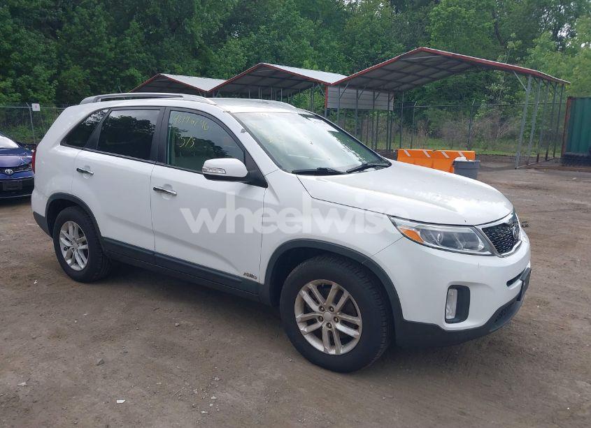 2014 Kia Sorento LX V6 (VIN 5XYKTDA78EG445686) main photo