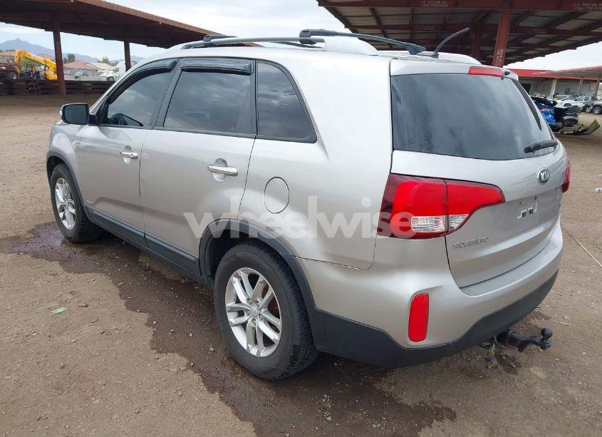Photo 3 of 2014 Kia Sorento LX V6 (VIN 5XYKTDA78EG462214)