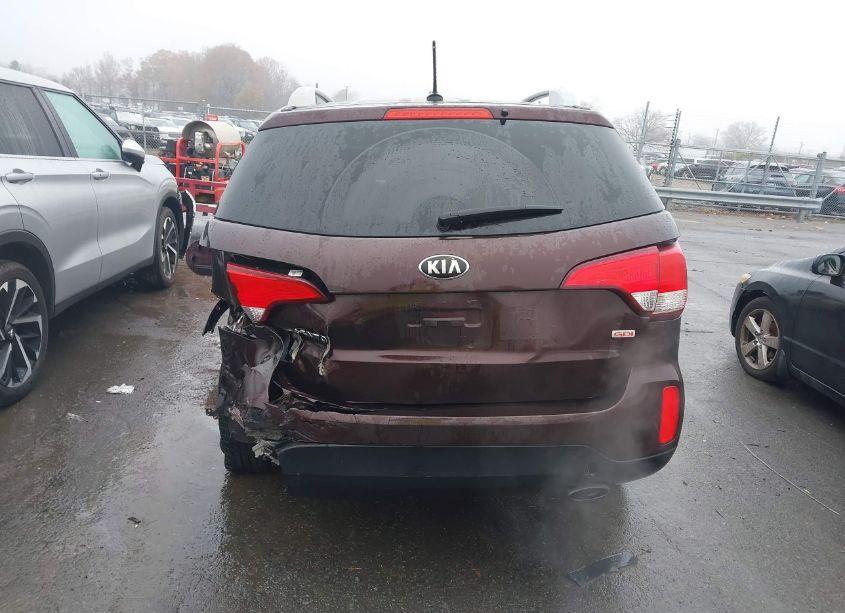 Photo 16 of 2015 Kia Sorento LX V6 (VIN 5XYKTDA79FG605205)