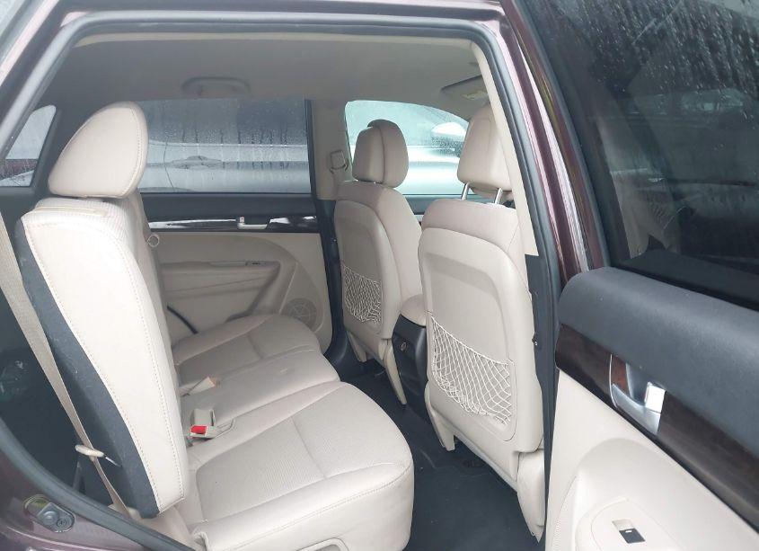 Photo 8 of 2015 Kia Sorento LX V6 (VIN 5XYKTDA79FG605205)