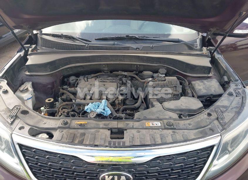 Photo 10 of 2015 Kia Sorento LX V6 (VIN 5XYKTDA79FG635935)