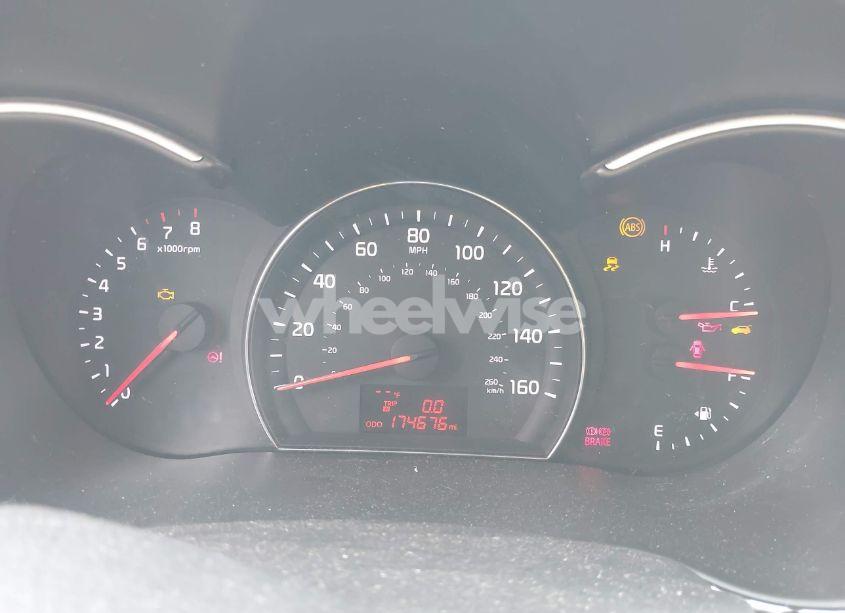 Photo 7 of 2015 Kia Sorento LX V6 (VIN 5XYKTDA7XFG604872)