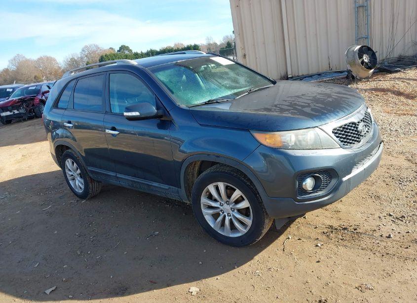 2011 Kia Sorento EX (VIN 5XYKU3A11BG072148) main photo