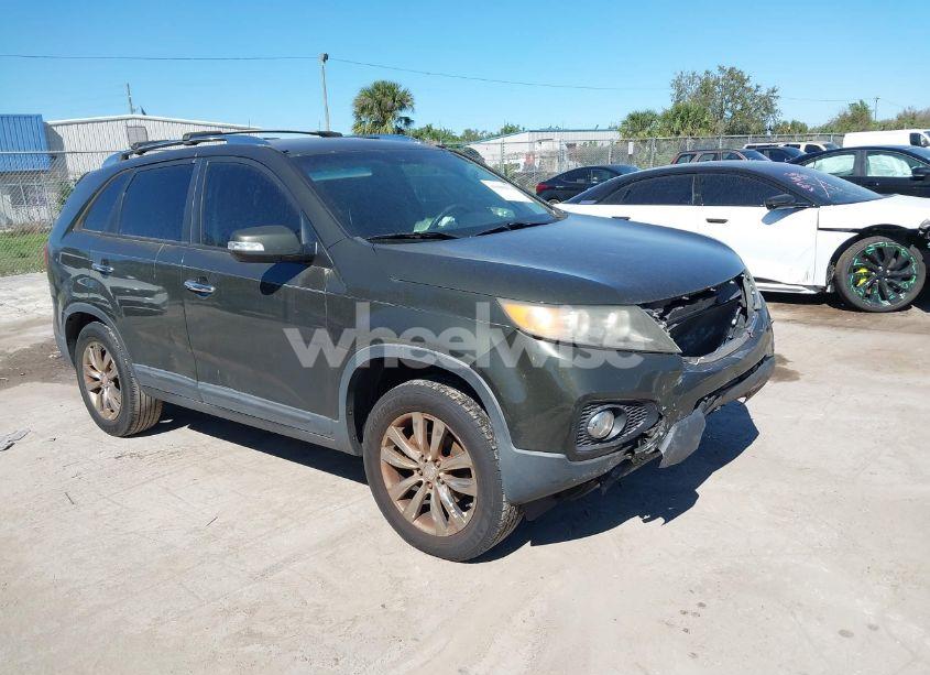 2011 Kia Sorento EX (VIN 5XYKU3A11BG096031) main photo