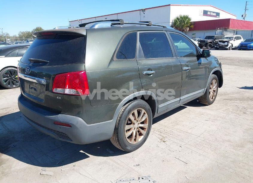 Photo 4 of 2011 Kia Sorento EX (VIN 5XYKU3A11BG096031)