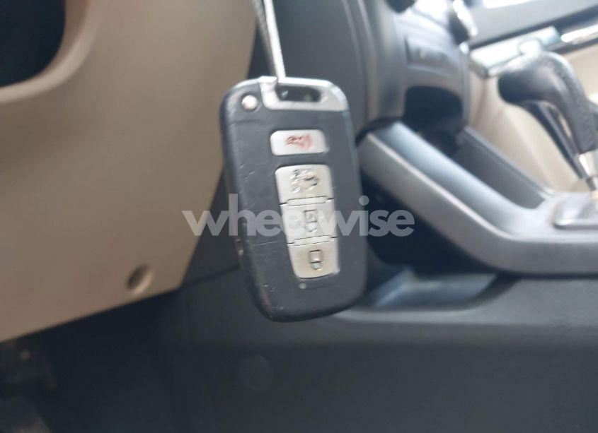 Photo 11 of 2011 Kia Sorento EX (VIN 5XYKU3A14BG015703)