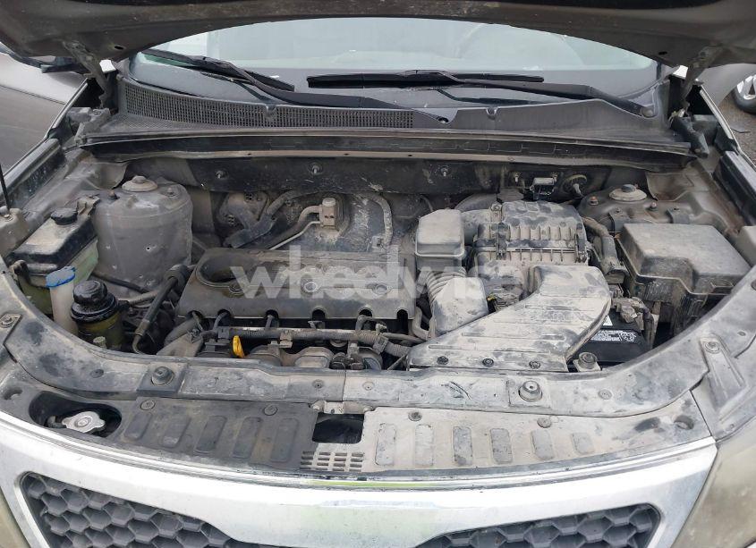 Photo 10 of 2011 Kia Sorento EX (VIN 5XYKU3A14BG021727)