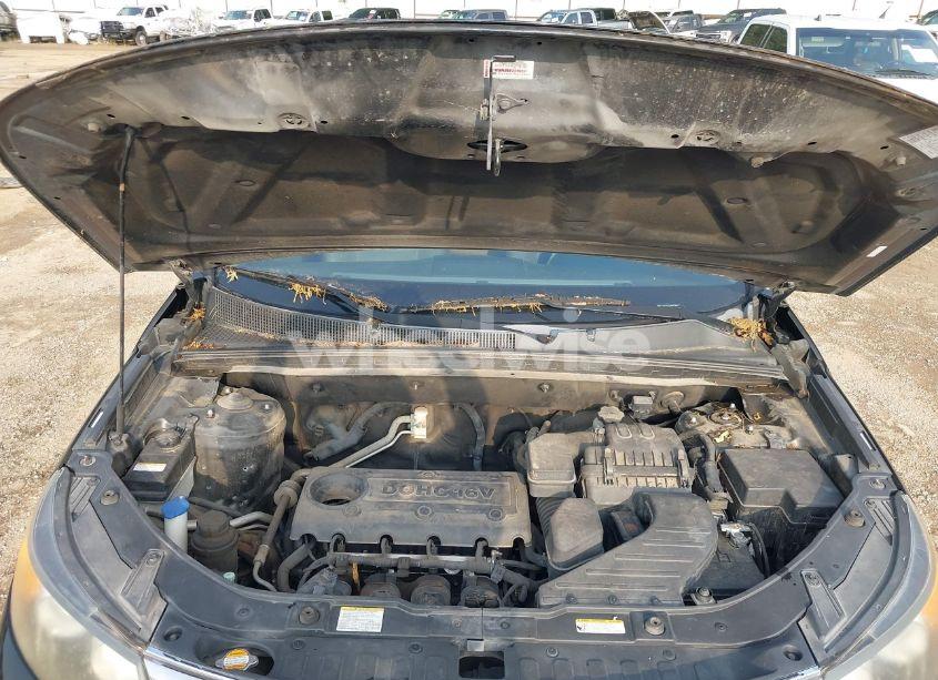 Photo 10 of 2011 Kia Sorento EX (VIN 5XYKU3A14BG028953)