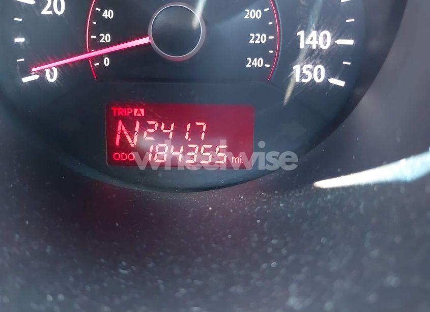 Photo 16 of 2011 Kia Sorento EX (VIN 5XYKU3A19BG032920)