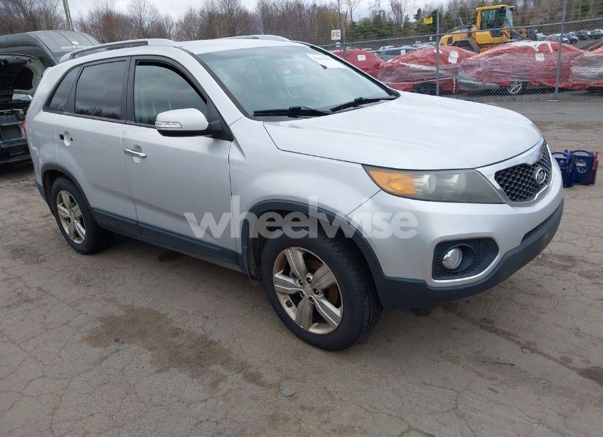 2012 Kia Sorento EX (VIN 5XYKU3A60CG225714) main photo