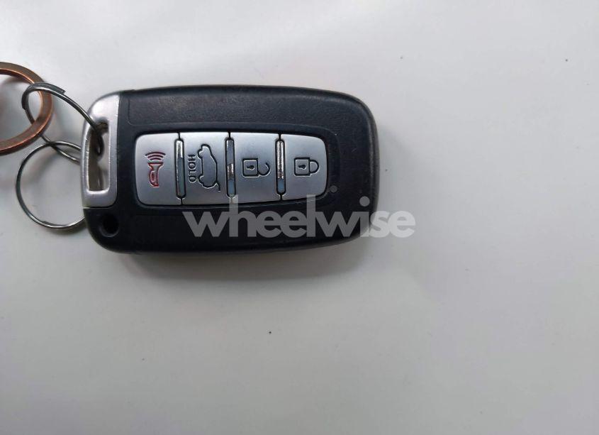 Photo 11 of 2012 Kia Sorento EX (VIN 5XYKU3A60CG225714)