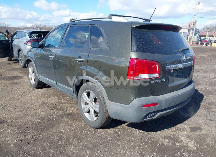 Photo 3 of 2012 Kia Sorento EX (VIN 5XYKU3A61CG269558)