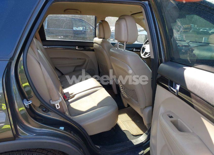 Photo 8 of 2012 Kia Sorento EX (VIN 5XYKU3A61CG269558)