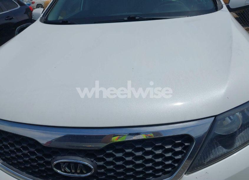 Photo 6 of 2013 Kia Sorento EX (VIN 5XYKU3A62DG375423)