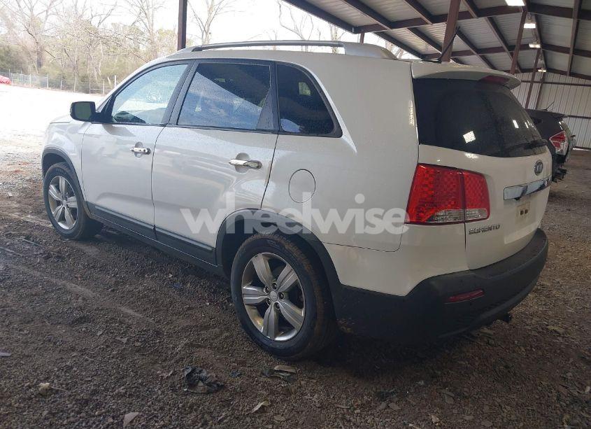 Photo 3 of 2013 Kia Sorento EX (VIN 5XYKU3A66DG363307)
