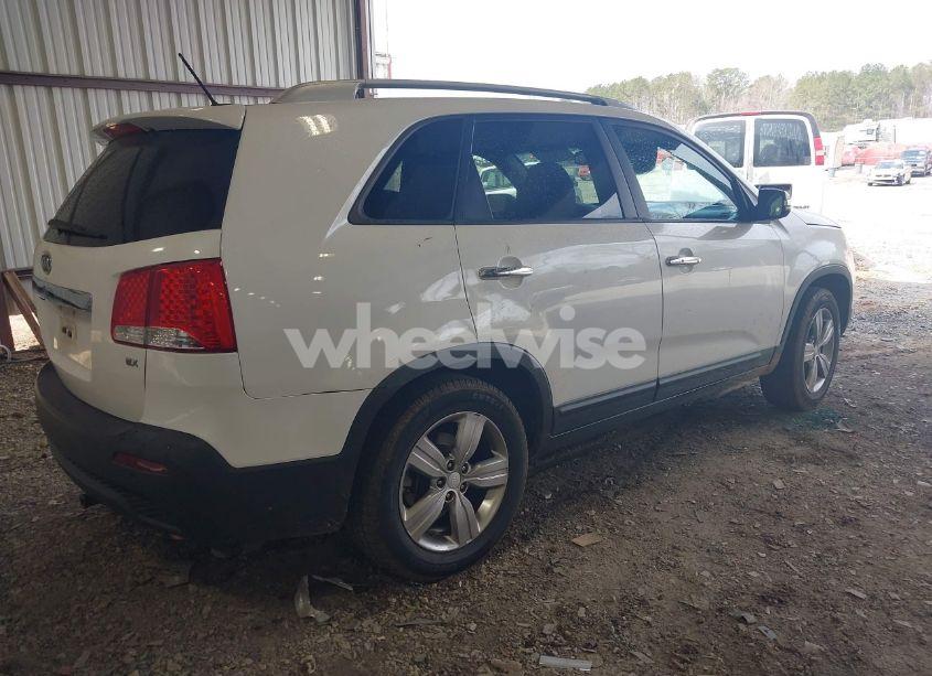 Photo 4 of 2013 Kia Sorento EX (VIN 5XYKU3A66DG363307)