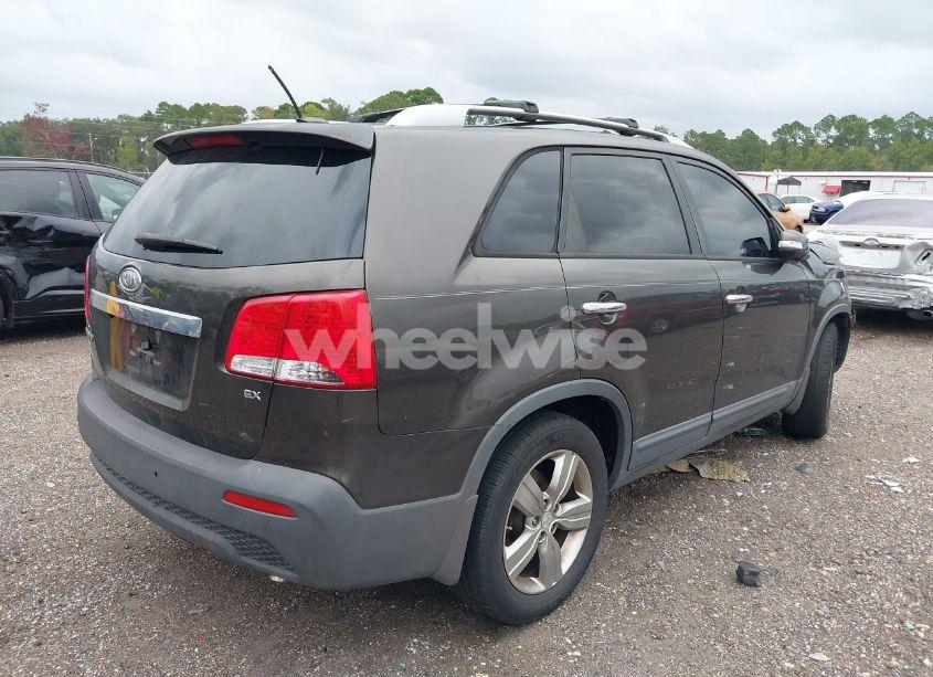Photo 4 of 2012 Kia Sorento EX (VIN 5XYKU3A67CG210076)
