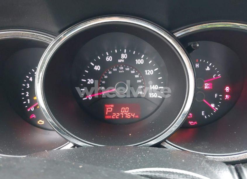 Photo 7 of 2012 Kia Sorento EX (VIN 5XYKU3A67CG210076)