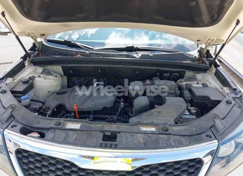 Photo 10 of 2012 Kia Sorento EX (VIN 5XYKU3A6XCG234033)