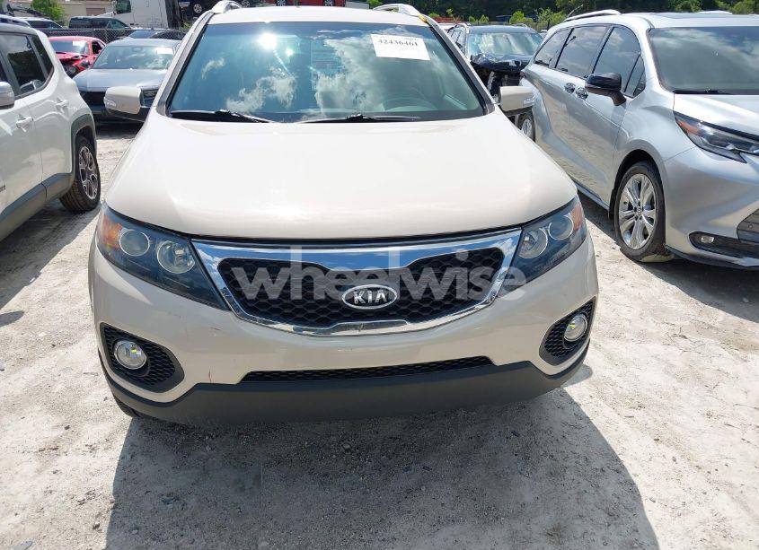 Photo 6 of 2012 Kia Sorento EX (VIN 5XYKU3A6XCG234033)