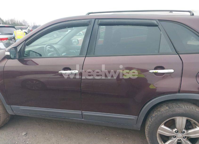 Photo 14 of 2012 Kia Sorento EX (VIN 5XYKU3A6XCG248563)