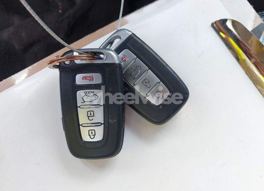 Photo 11 of 2011 Kia Sorento EX (VIN 5XYKU4A10BG113603)