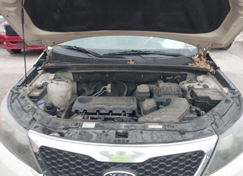 Photo 10 of 2011 Kia Sorento EX (VIN 5XYKU4A11BG037857)