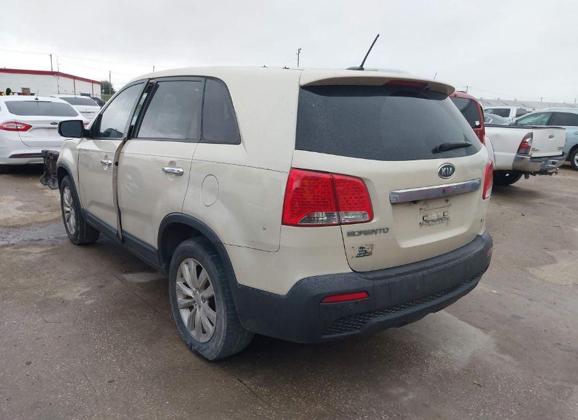 Photo 3 of 2011 Kia Sorento EX (VIN 5XYKU4A11BG037857)