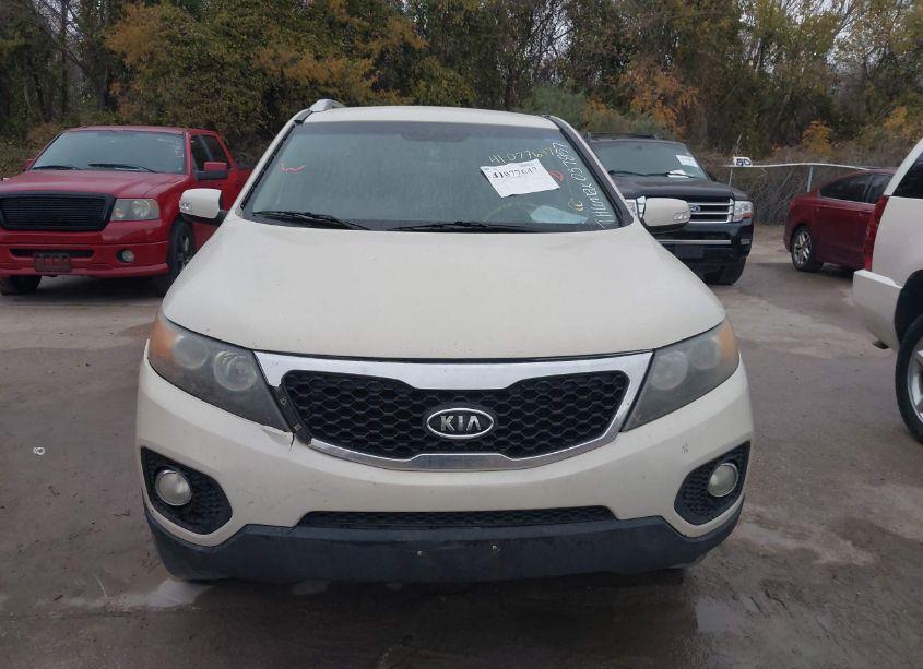 Photo 6 of 2011 Kia Sorento EX (VIN 5XYKU4A11BG037857)