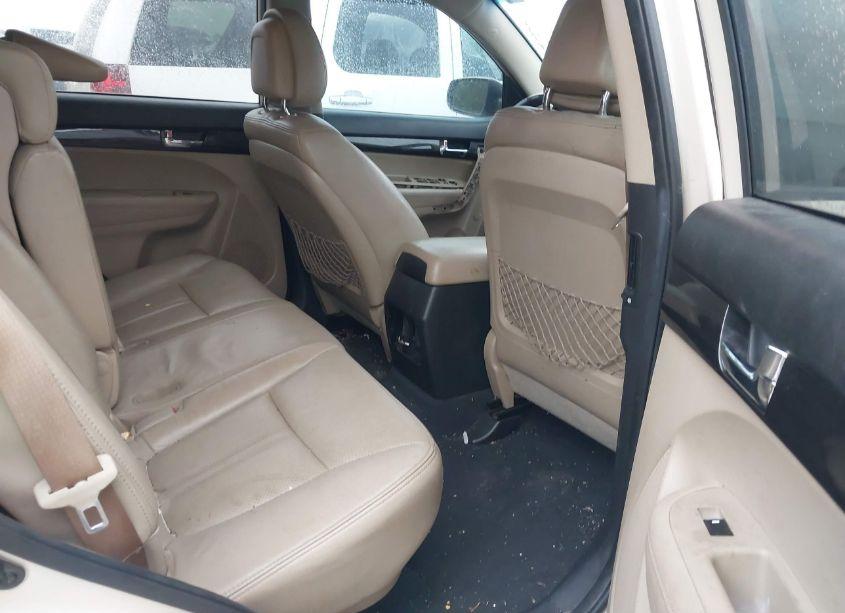 Photo 8 of 2011 Kia Sorento EX (VIN 5XYKU4A11BG037857)