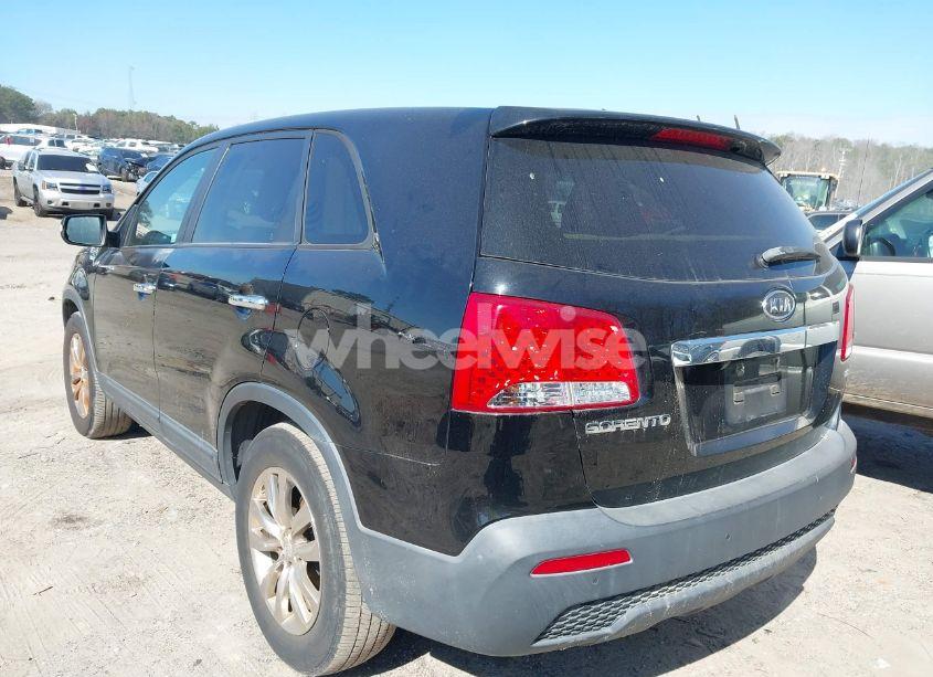 Photo 3 of 2011 Kia Sorento EX (VIN 5XYKU4A17BG014406)