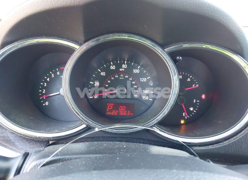 Photo 7 of 2011 Kia Sorento EX (VIN 5XYKU4A17BG014406)