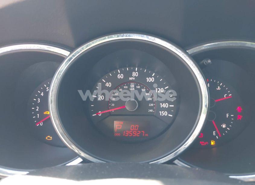 Photo 7 of 2011 Kia Sorento EX (VIN 5XYKU4A17BG021131)