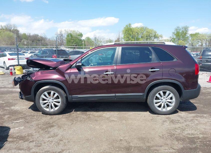 Photo 14 of 2011 Kia Sorento EX (VIN 5XYKU4A18BG143898)