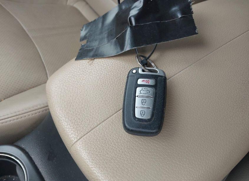 Photo 11 of 2011 Kia Sorento EX (VIN 5XYKU4A1XBG016229)