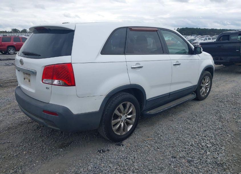 Photo 4 of 2011 Kia Sorento EX (VIN 5XYKU4A1XBG016229)