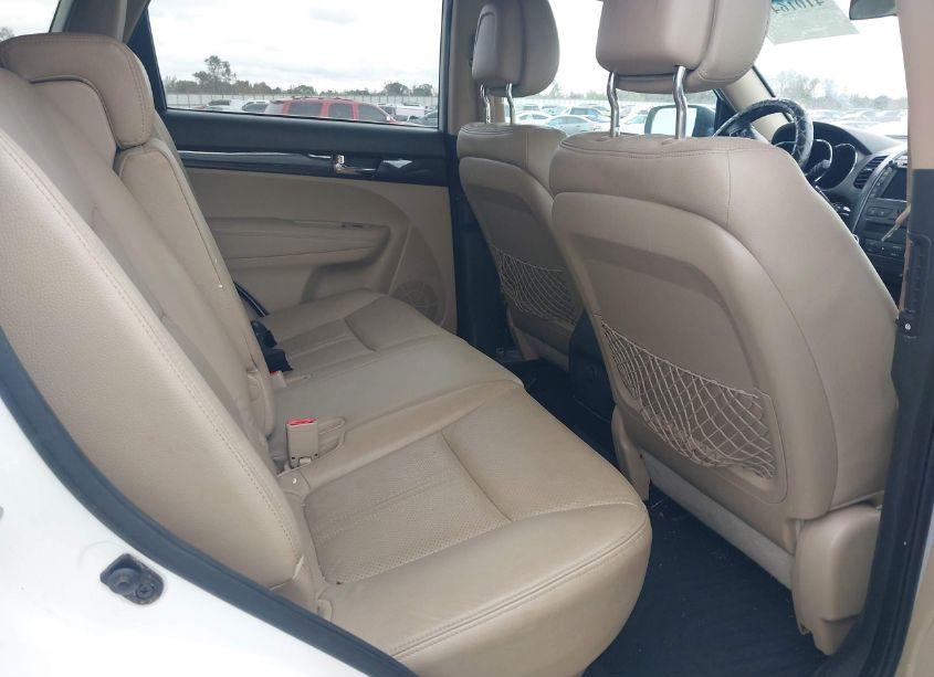 Photo 8 of 2011 Kia Sorento EX (VIN 5XYKU4A1XBG016229)