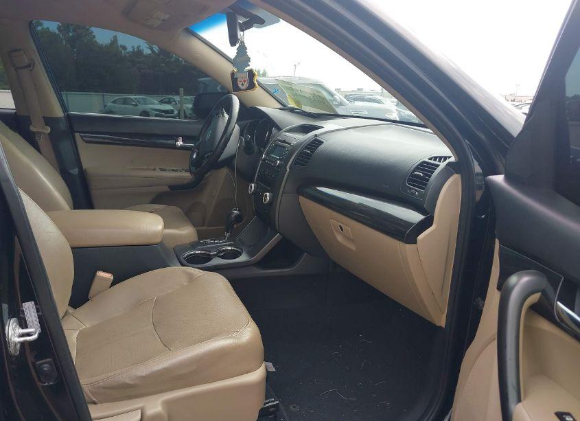 Photo 5 of 2011 Kia Sorento EX (VIN 5XYKU4A1XBG038294)