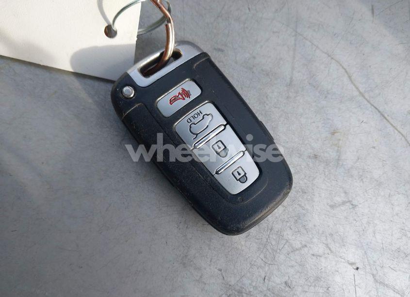 Photo 11 of 2011 Kia Sorento EX V6 (VIN 5XYKU4A20BG009153)