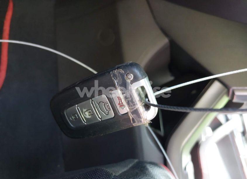 Photo 11 of 2011 Kia Sorento EX V6 (VIN 5XYKU4A20BG027684)