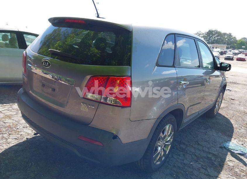 Photo 4 of 2011 Kia Sorento EX V6 (VIN 5XYKU4A20BG027684)