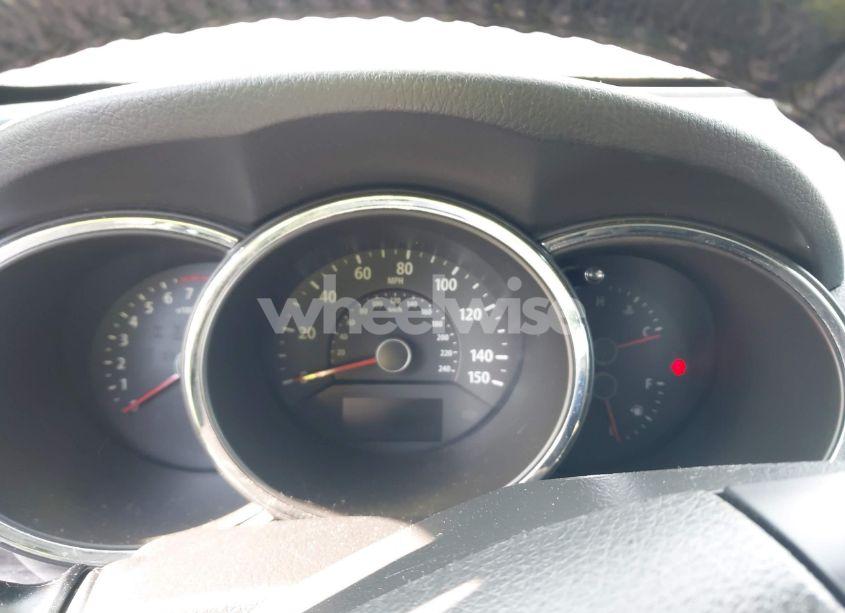 Photo 7 of 2011 Kia Sorento EX V6 (VIN 5XYKU4A20BG070261)