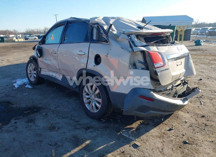 Photo 3 of 2011 Kia Sorento EX V6 (VIN 5XYKU4A20BG112489)