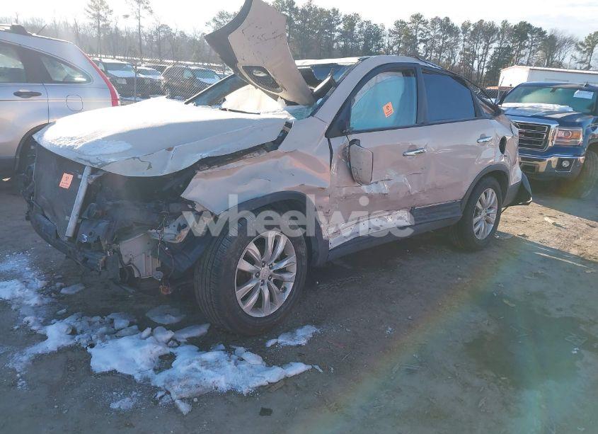 Photo 6 of 2011 Kia Sorento EX V6 (VIN 5XYKU4A20BG112489)