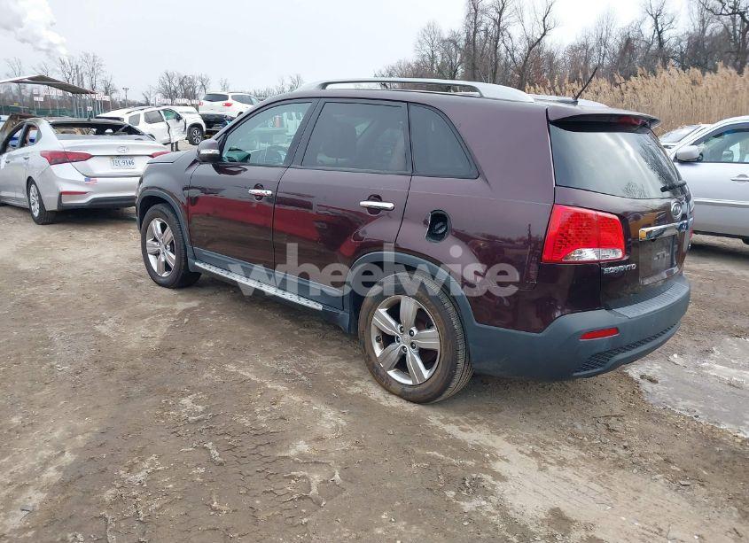 Photo 3 of 2012 Kia Sorento EX V6 (VIN 5XYKU4A20CG200895)