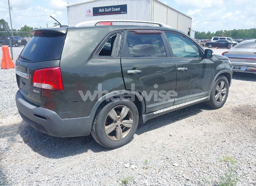 Photo 4 of 2012 Kia Sorento EX V6 (VIN 5XYKU4A20CG257775)