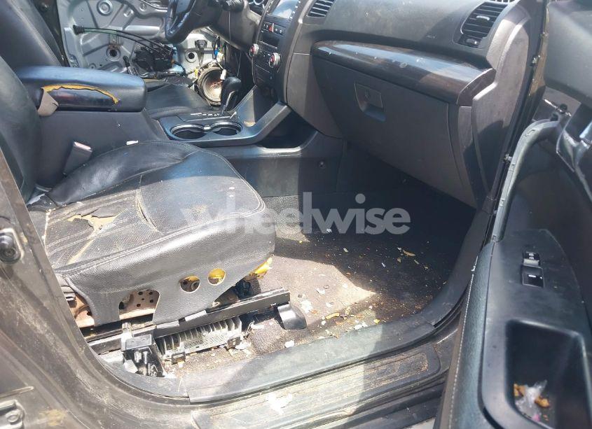 Photo 5 of 2012 Kia Sorento EX V6 (VIN 5XYKU4A20CG257775)